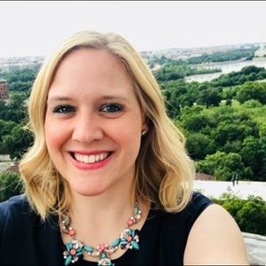 Meet your Posher, Jennifer